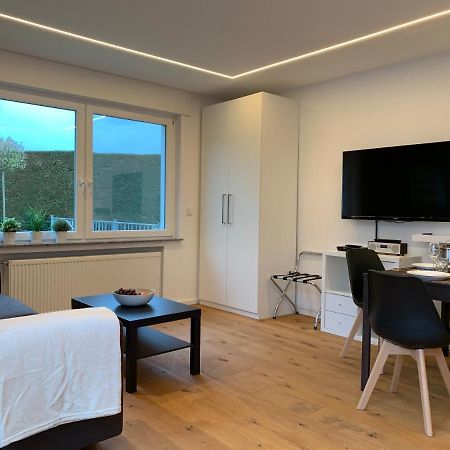 Appartement Koln In Bornheim-Sechtem, Nahe Phantasialand, Bruhl, Koln, Bonn, Db-Anschluss, Messe-Koln, Business-Komfort Bornheim  Exteriör bild