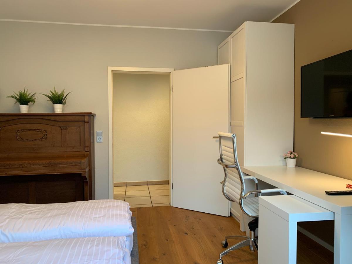 Appartement Koln In Bornheim-Sechtem, Nahe Phantasialand, Bruhl, Koln, Bonn, Db-Anschluss, Messe-Koln, Business-Komfort Bornheim  Exteriör bild